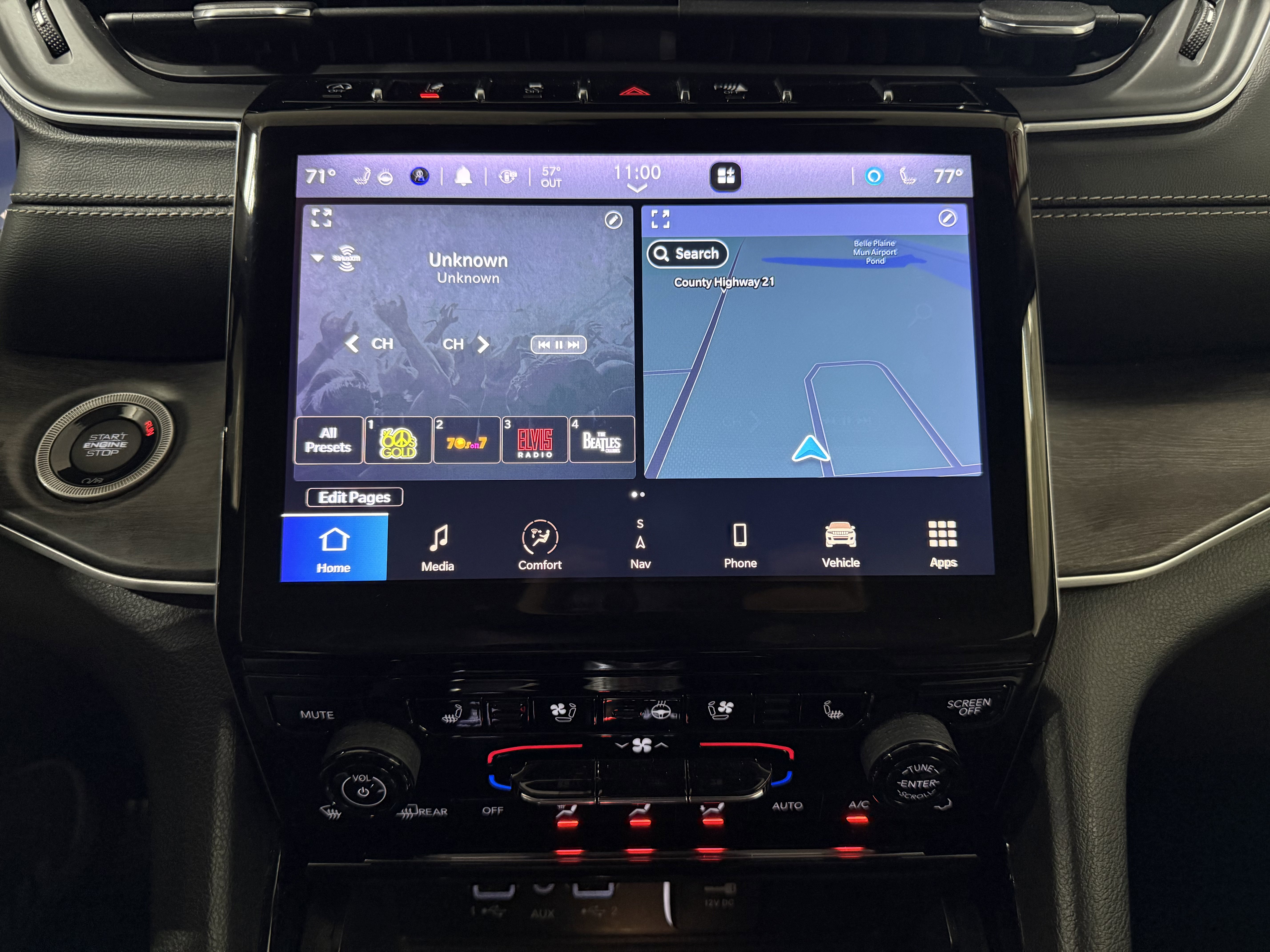 Used 2023 Jeep Grand Cherokee Limited w/ Luxury Tech Group II image 32