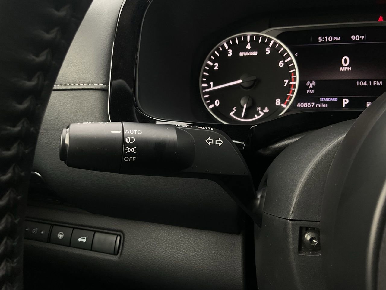 Used 2025 Nissan Pathfinder SV FWD image 36