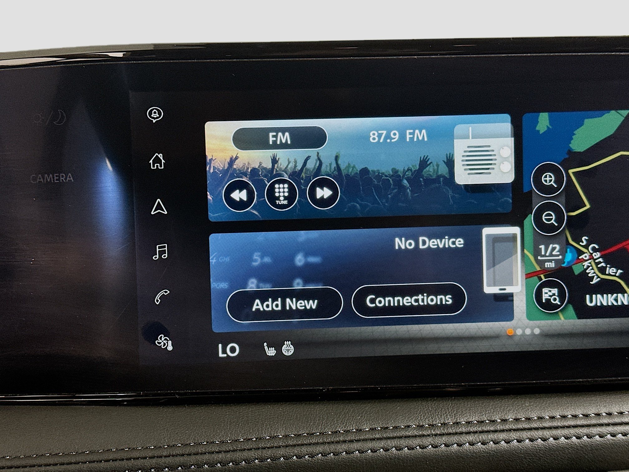 Used 2024 Nissan Ariya AWD image 21