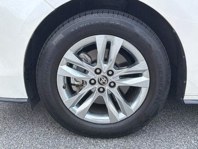 Used 2021 Toyota Sienna Limited FWD image 13