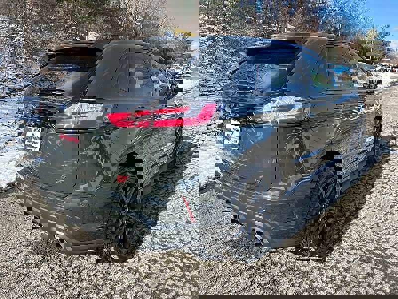 Certified 2022 Ford Edge ST w/ Equipment Group 401A image 7