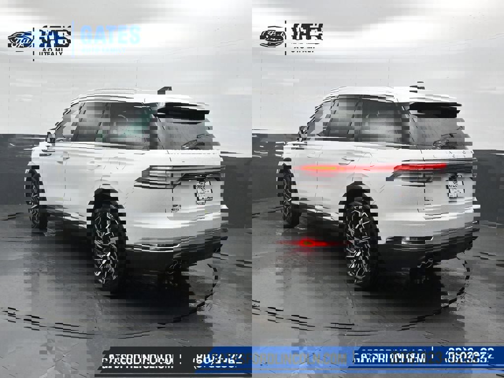 New 2026 Lincoln Aviator Reserve image 8