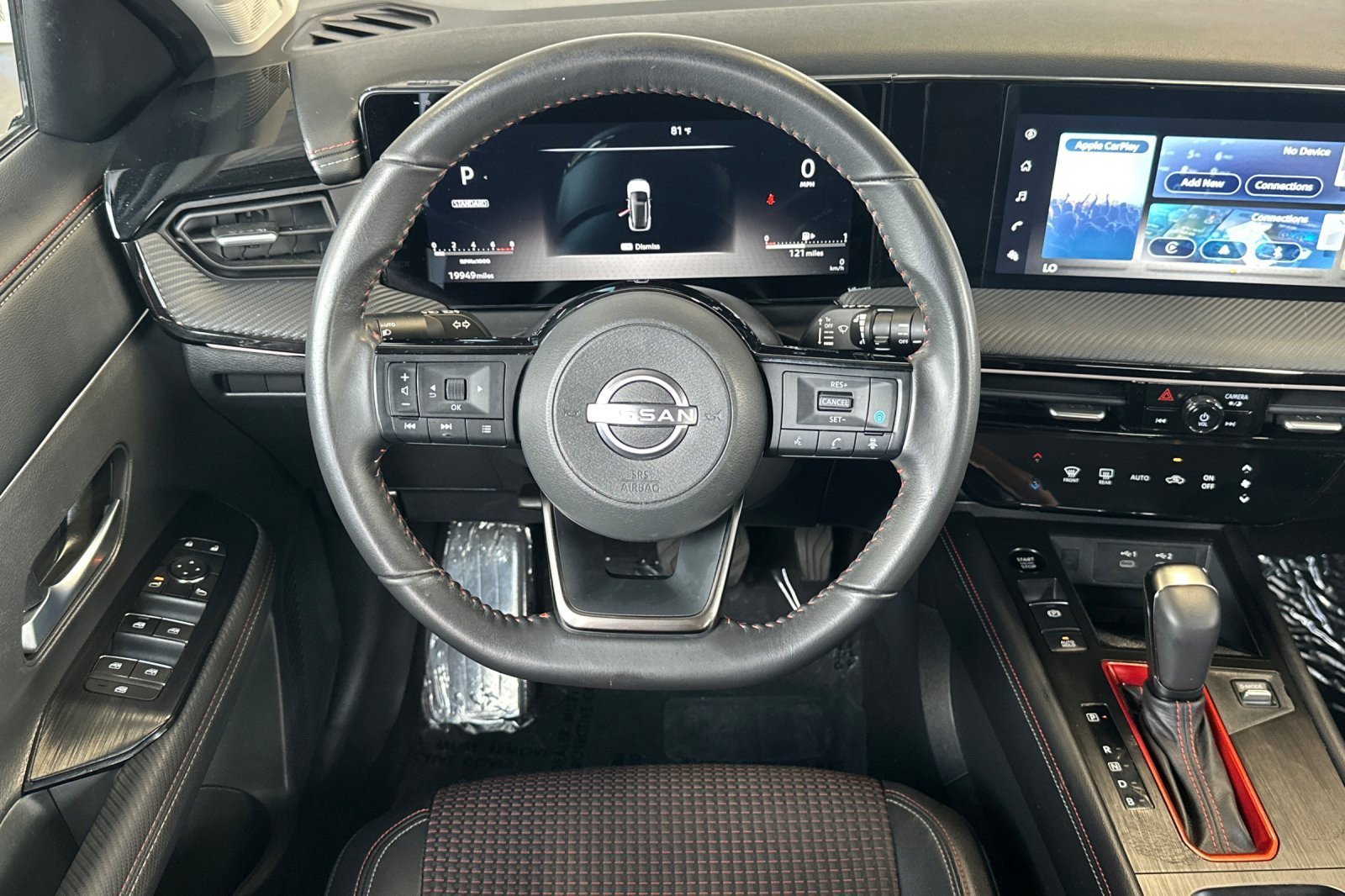 Used 2025 Nissan Kicks SR image 13