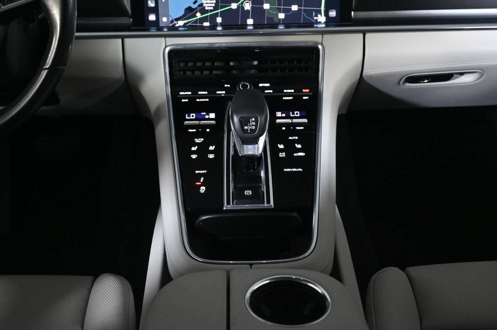 Certified 2023 Porsche Panamera Platinum Edition RWD image 16