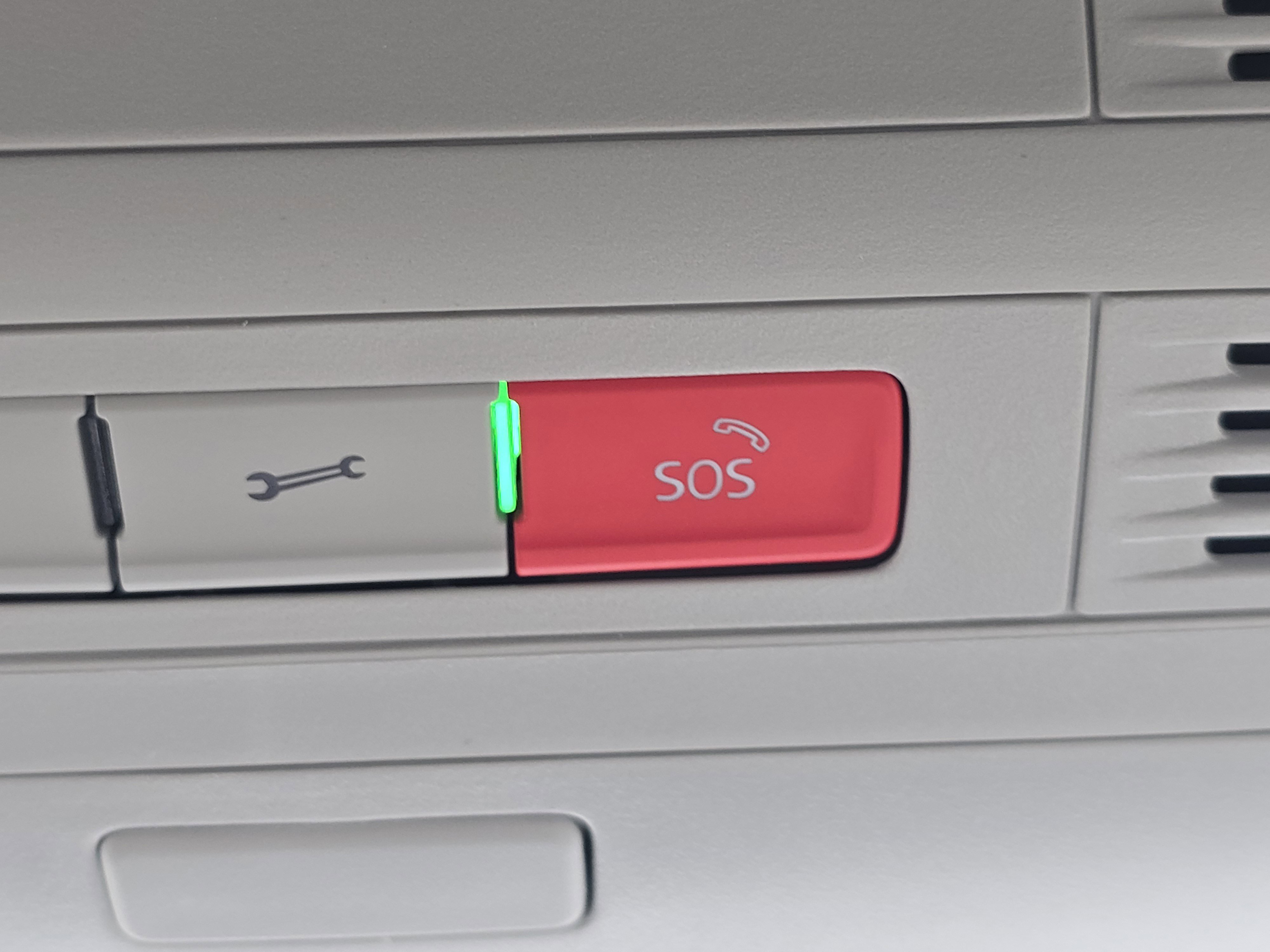 New 2026 Volkswagen Taos SE image 25