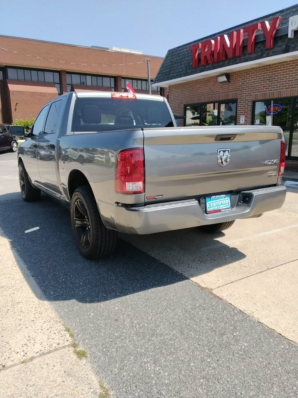 Used 2011 RAM 1500 ST w/ Protection Group AWD/4WD image 2