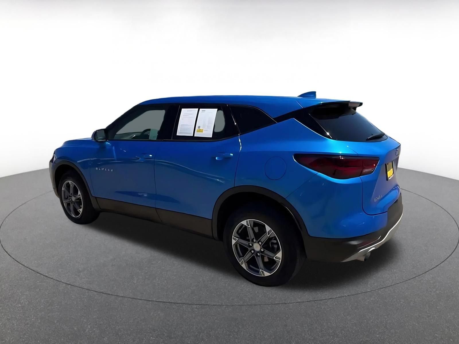 Used 2025 Chevrolet Blazer LT FWD image 10