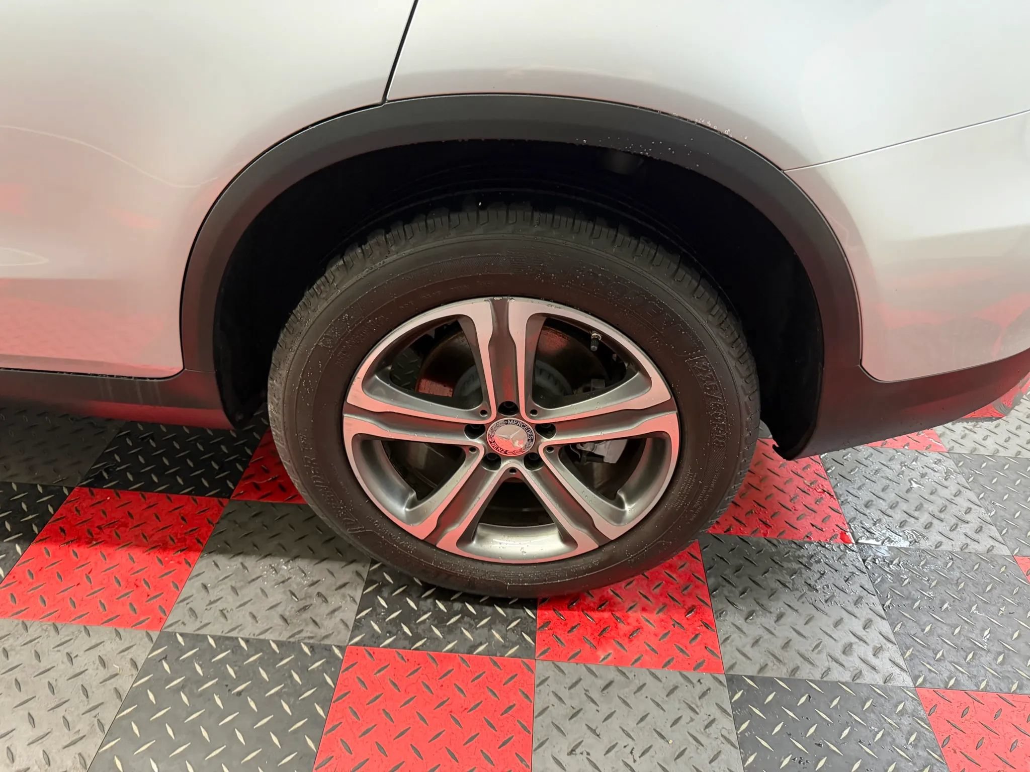 Used 2016 Mercedes-Benz GLC 300 4MATIC image 5