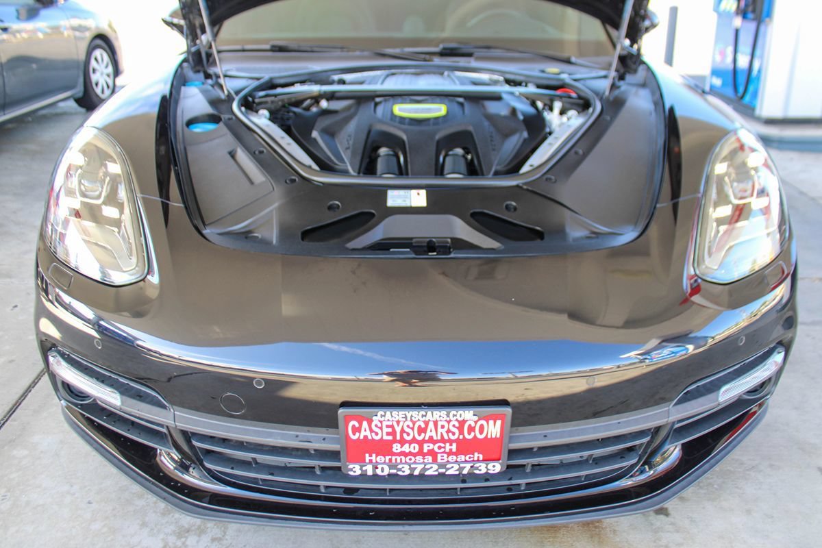 Used 2019 Porsche Panamera 4 AWD/4WD image 39