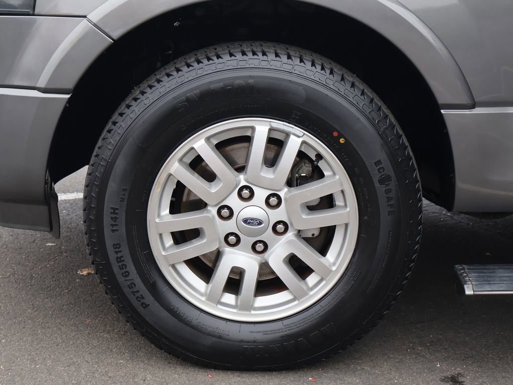 Used 2012 Ford Expedition Limited image 42