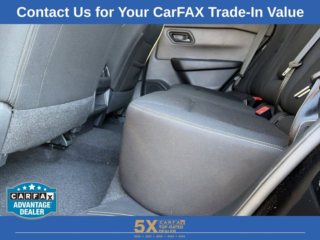 Used 2024 Nissan Rogue S image 28