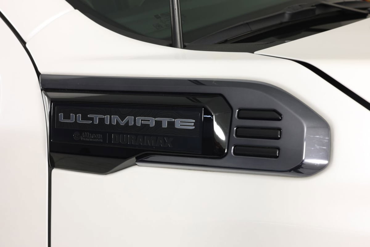 Used 2025 GMC Sierra 2500 Denali Ultimate AWD/4WD image 16