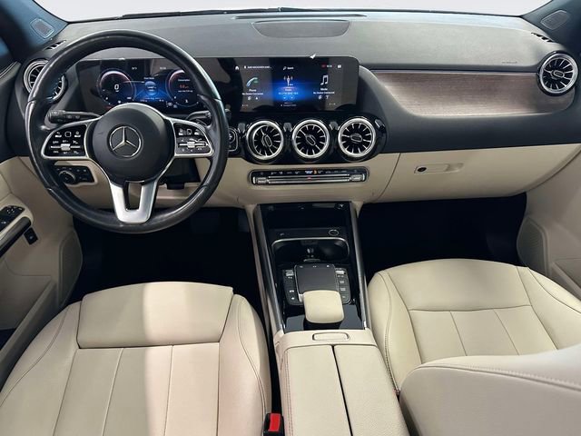 Certified 2022 Mercedes-Benz GLA 250 4MATIC image 15