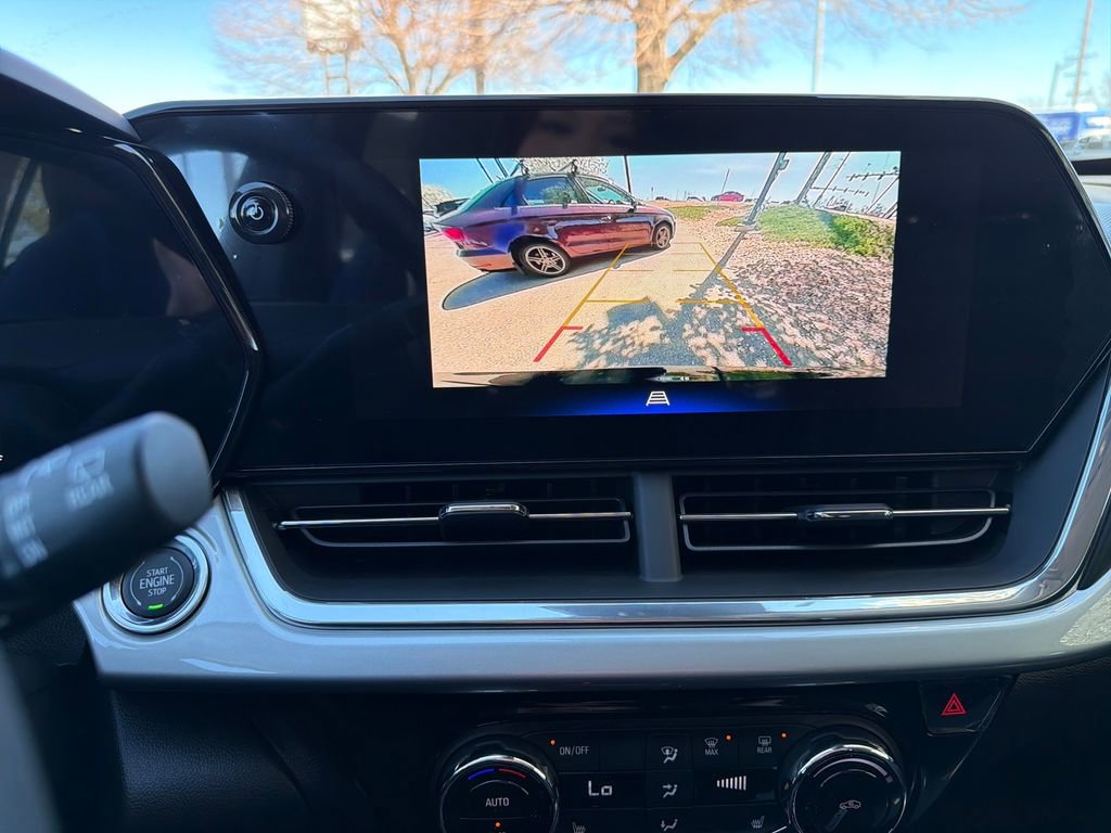 New 2026 Chevrolet Trax LT w/ Driver Confidence Package FWD image 19