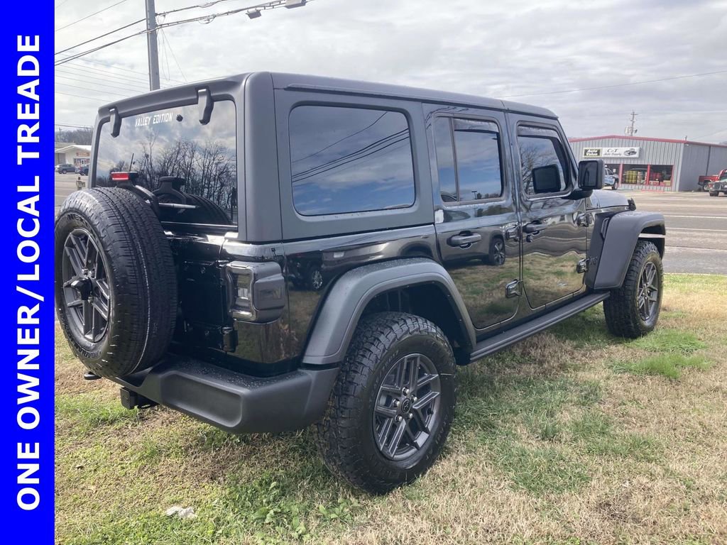 Used 2024 Jeep Wrangler Sport S image 4