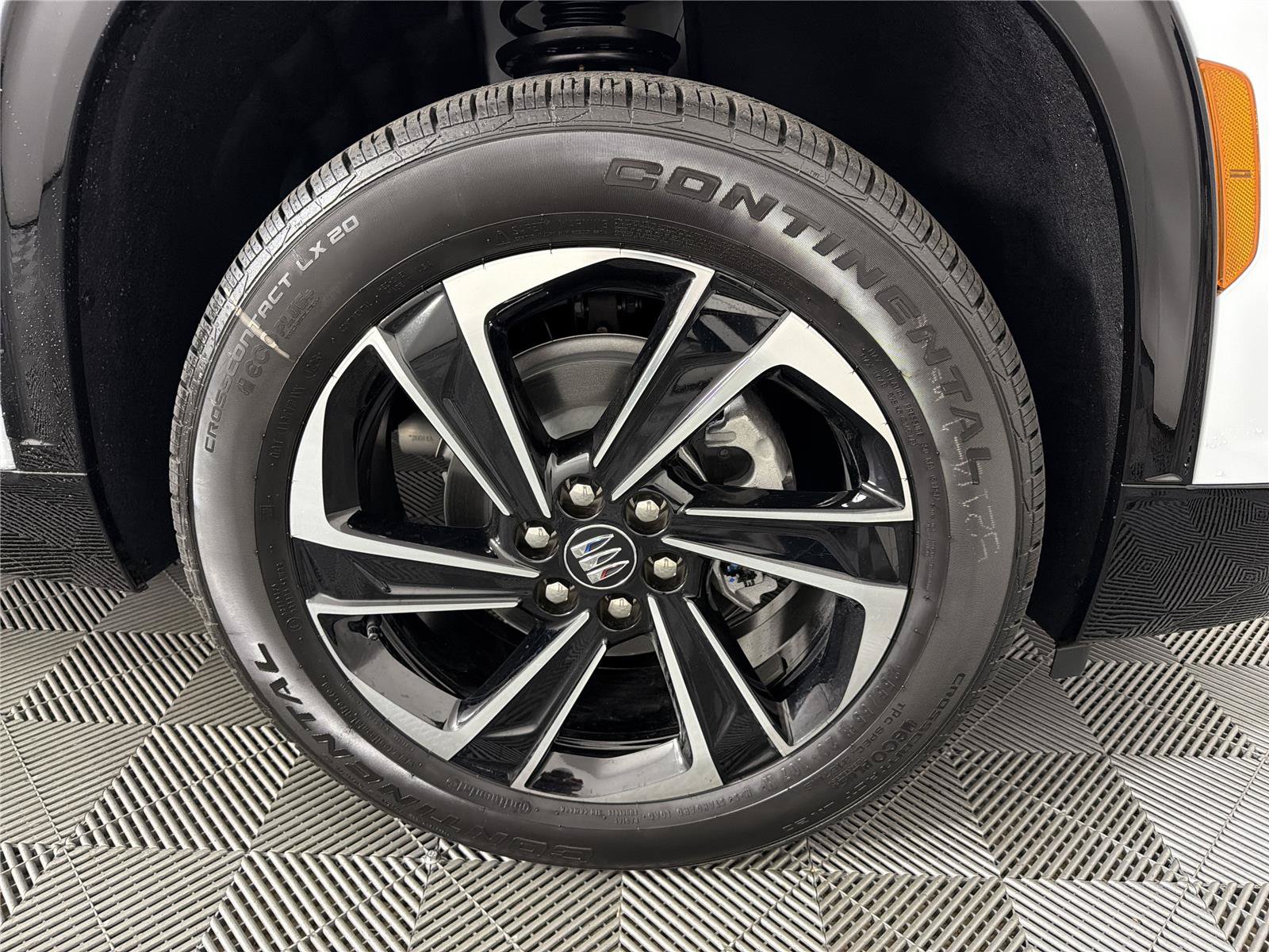 New 2026 Buick Enclave Sport Touring w/ Power Package FWD image 10
