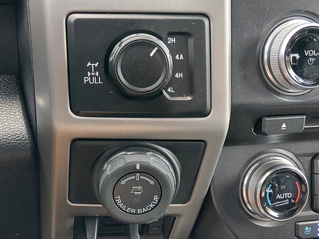 Used 2018 Ford F150 Platinum w/ Equipment Group 701A Luxury AWD/4WD image 22