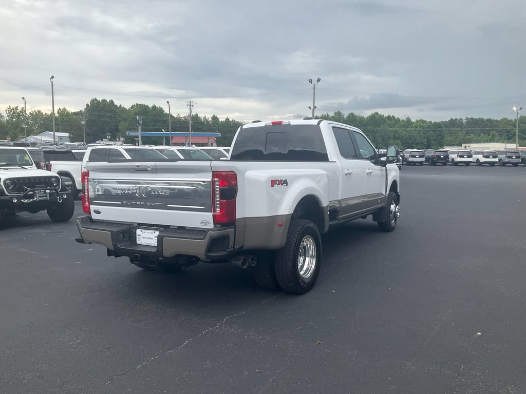 New 2026 Ford F350 King Ranch w/ FX4 Off-Road Package AWD/4WD image 5