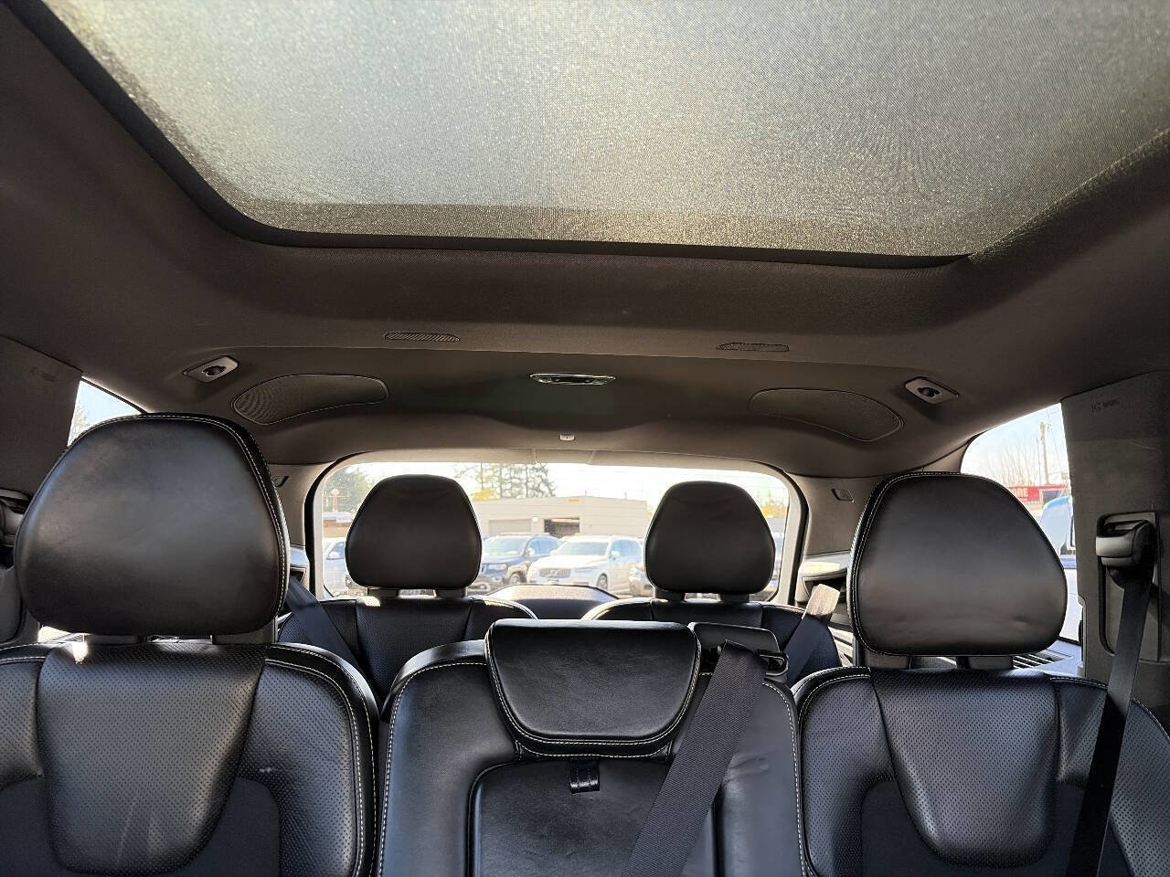 Used 2016 Volvo XC90 T8 R-Design w/ Vision Package AWD/4WD image 44