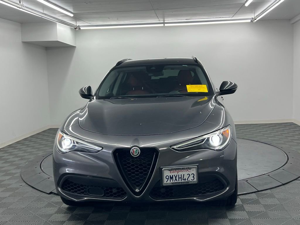 Used 2020 Alfa Romeo Stelvio w/ Nero Edizione image 5
