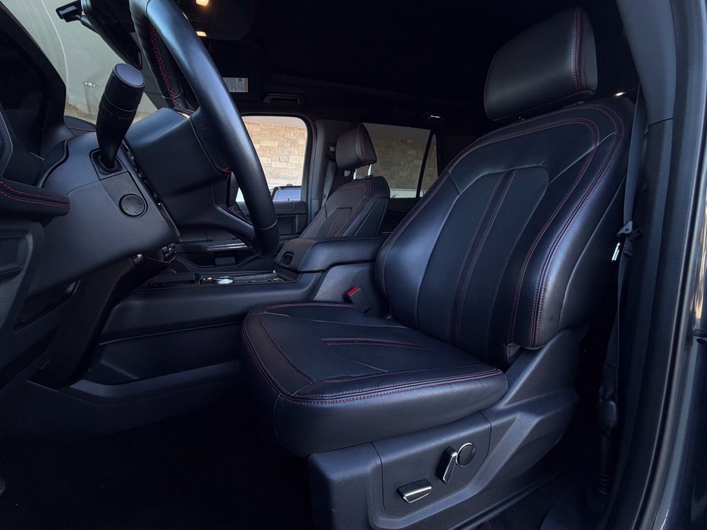 Used 2023 Ford Expedition Limited RWD image 6