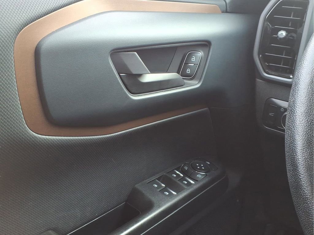 Used 2021 Ford Bronco Sport Outer Banks image 12