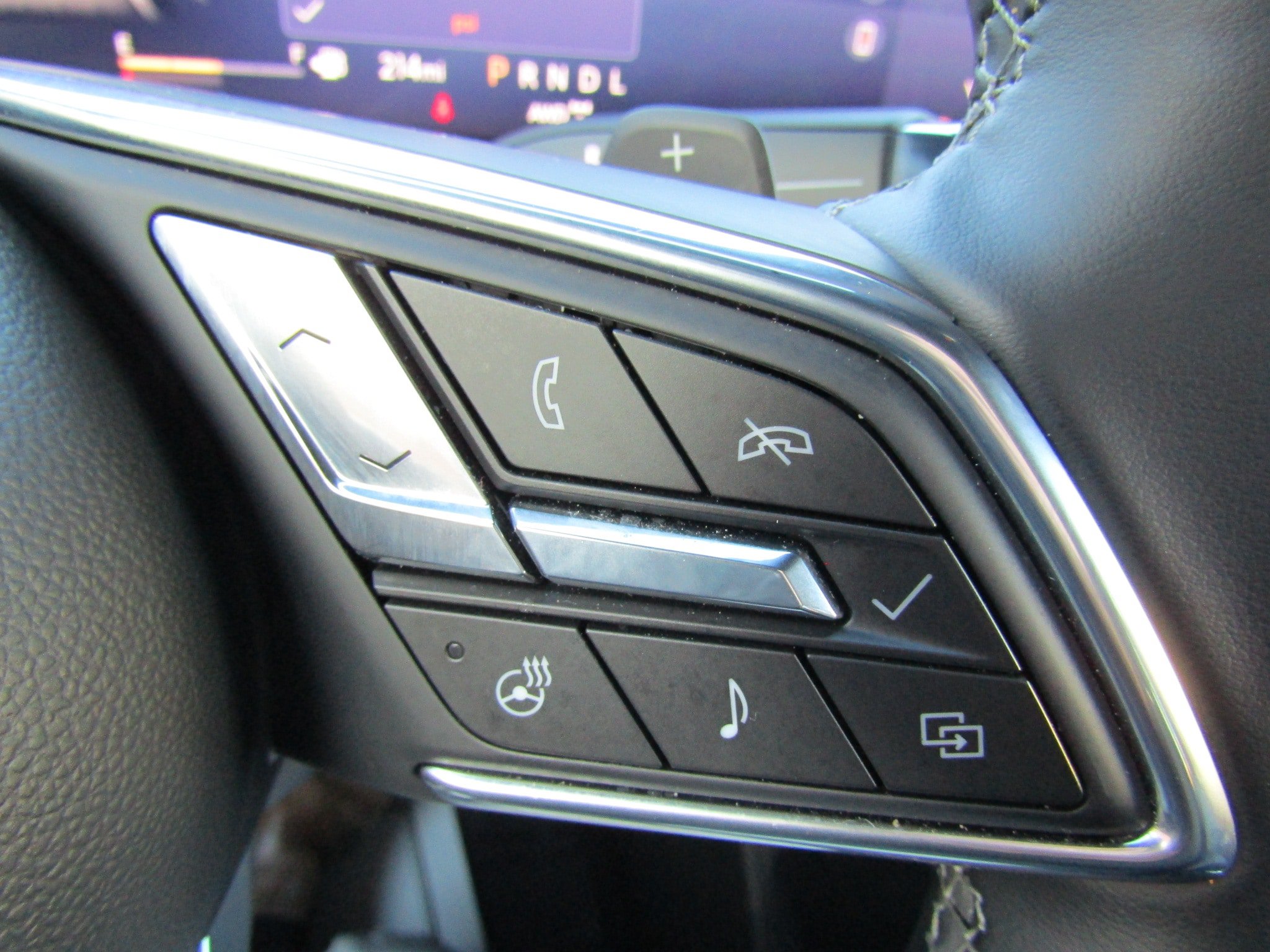 Used 2025 Buick Enclave Sport Touring AWD/4WD image 25