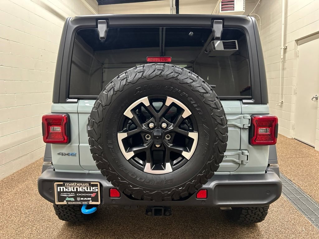 Used 2024 Jeep Wrangler Unlimited Rubicon 4xe w/ Technology Group AWD/4WD image 3
