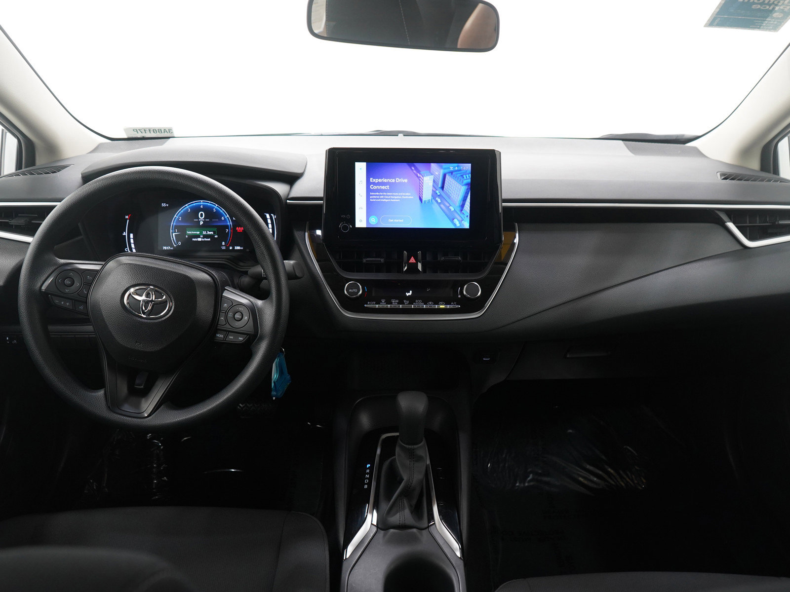 Used 2026 Toyota Corolla LE FWD image 13