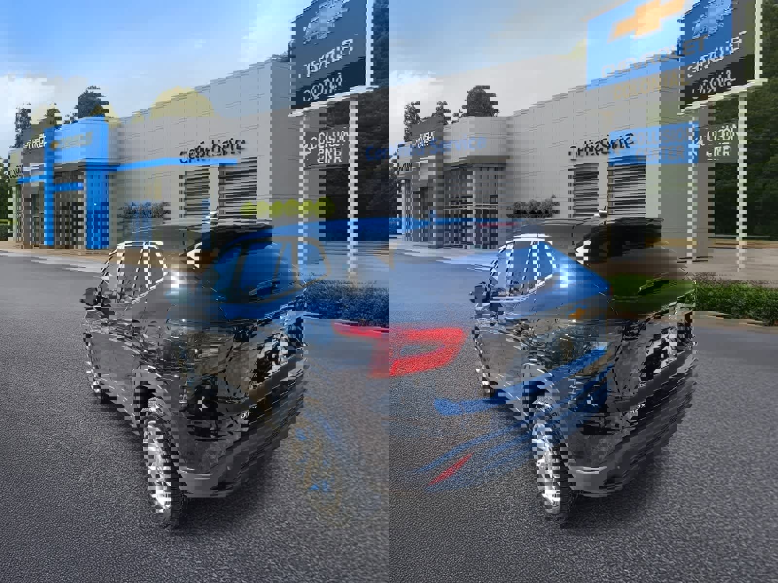 Used 2024 Chevrolet Trax LS w/ LS Convenience Package image 5