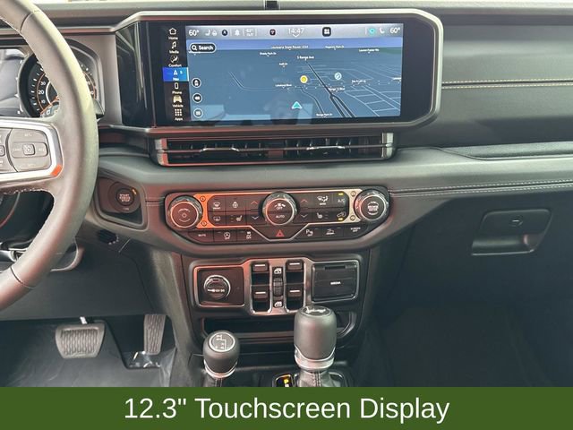 Used 2025 Jeep Wrangler Sahara image 28