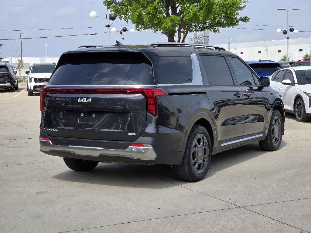 Used 2026 Kia Carnival SX image 4