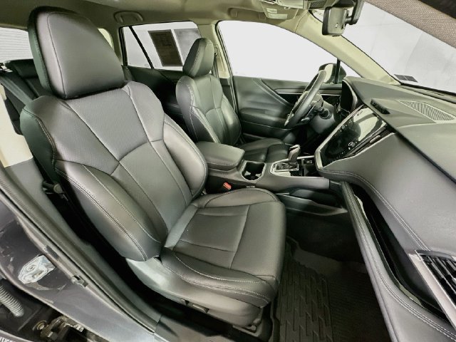 Certified 2025 Subaru Outback Limited AWD/4WD image 32