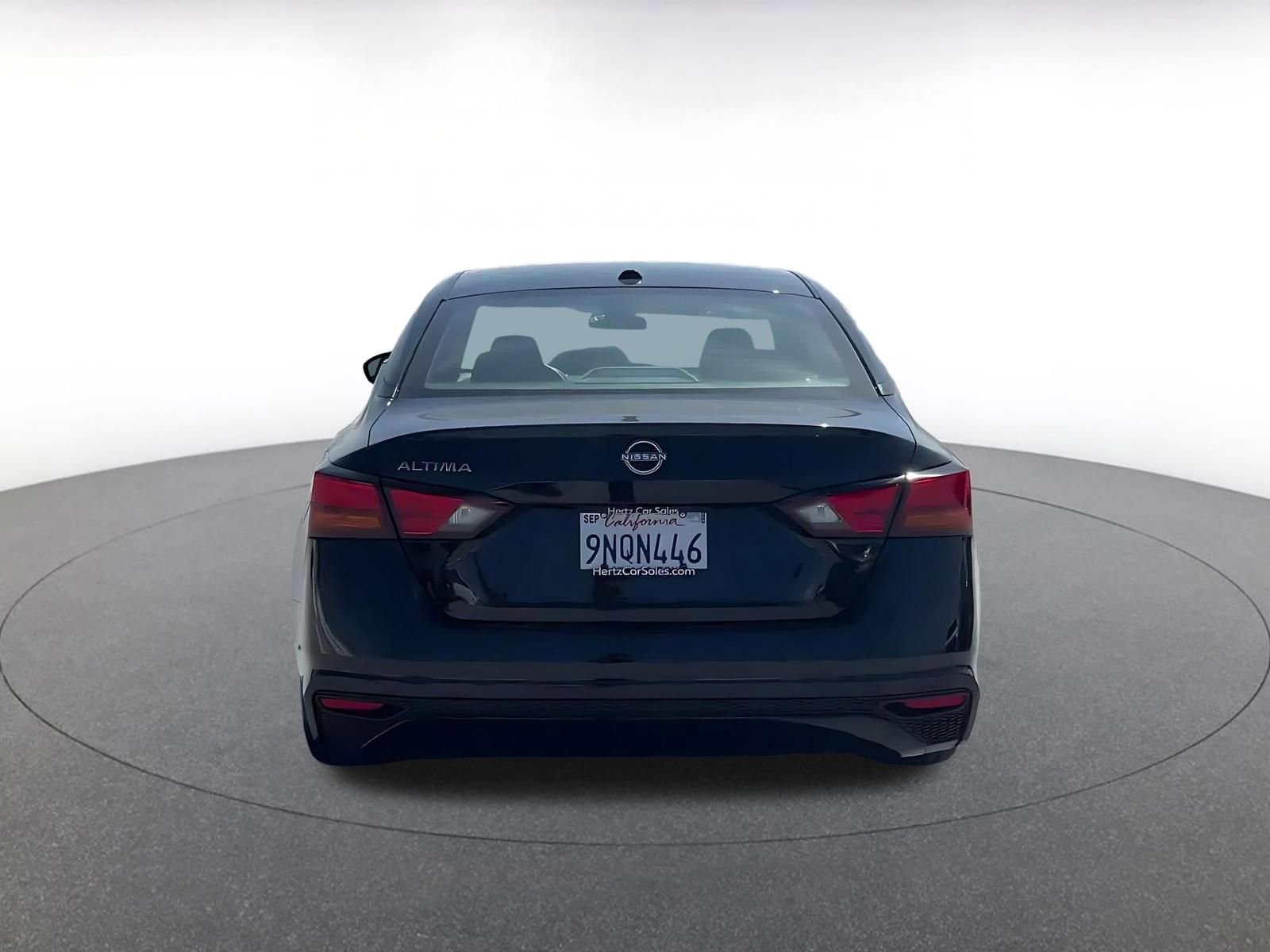 Used 2025 Nissan Altima 2.5 SV image 12