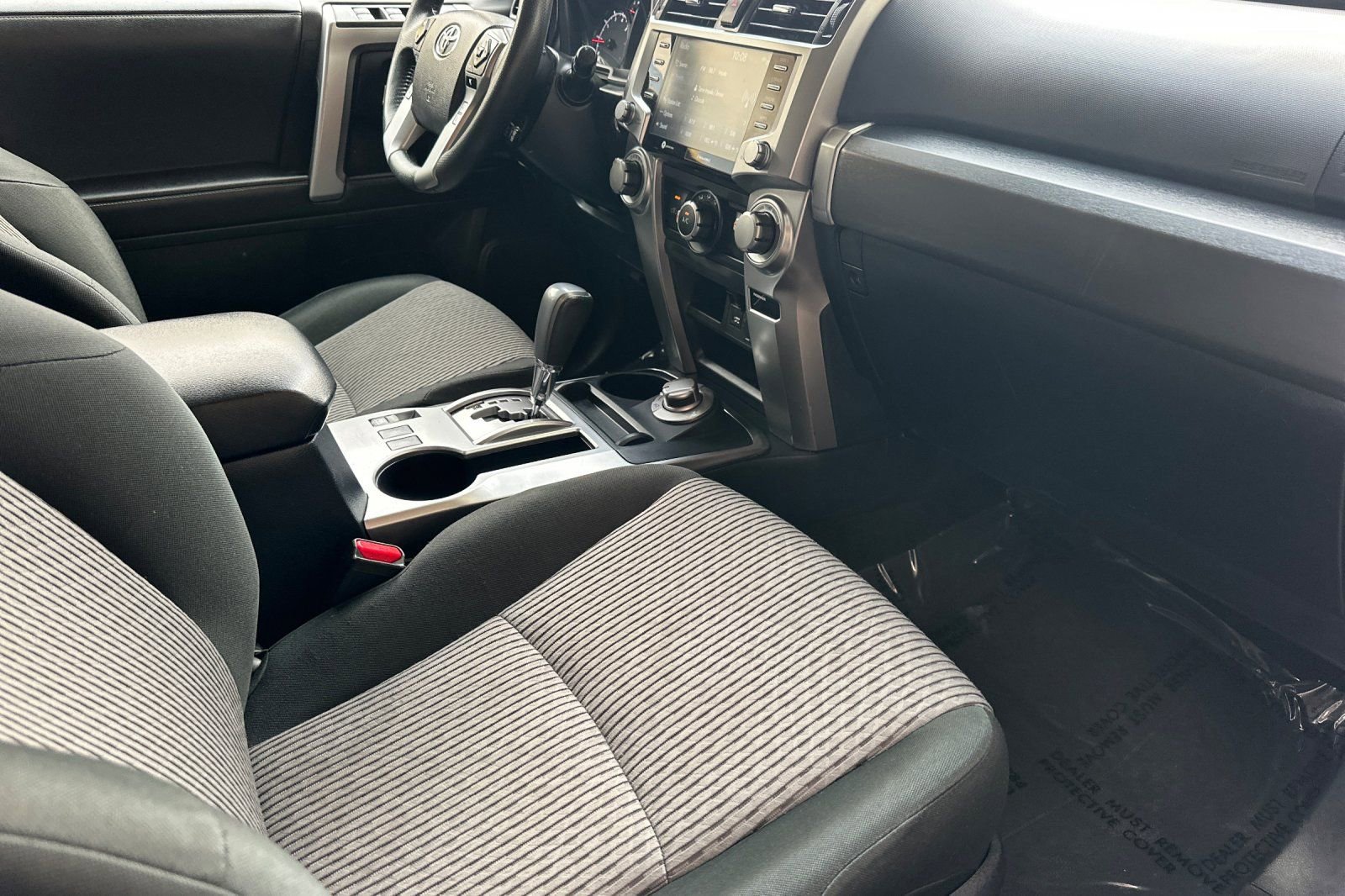 Used 2024 Toyota 4Runner SR5 AWD/4WD image 21