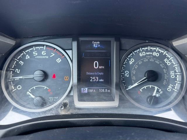 Used 2017 Toyota Tacoma TRD Off-Road AWD/4WD image 22