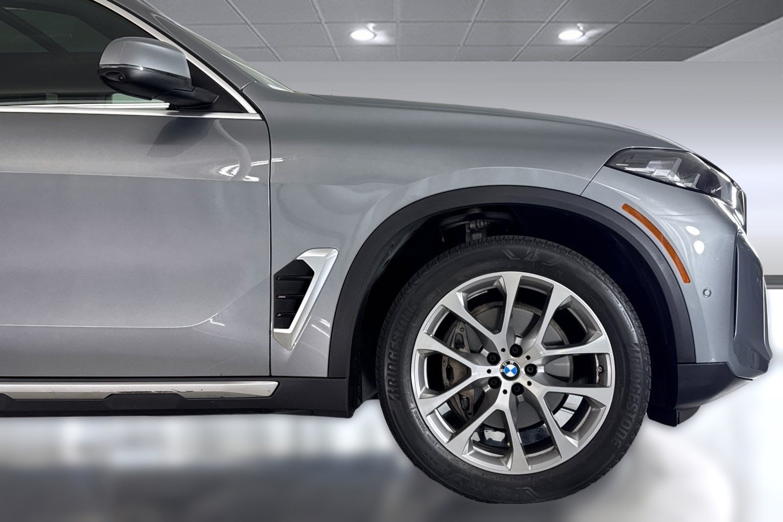 Certified 2024 BMW X5 sDrive40i w/ Parking Assistance Package RWD image 35