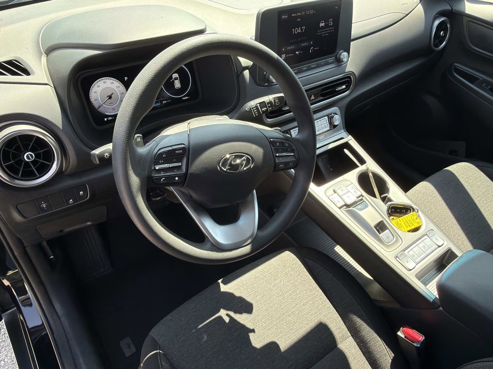 Used 2023 Hyundai Kona SE image 7