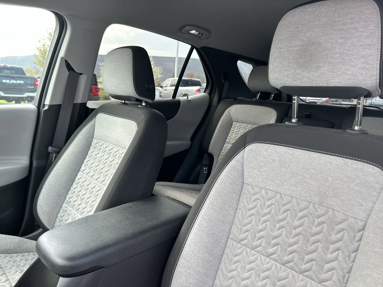 Used 2023 Chevrolet Equinox LS w/ LS Convenience Package AWD/4WD image 23