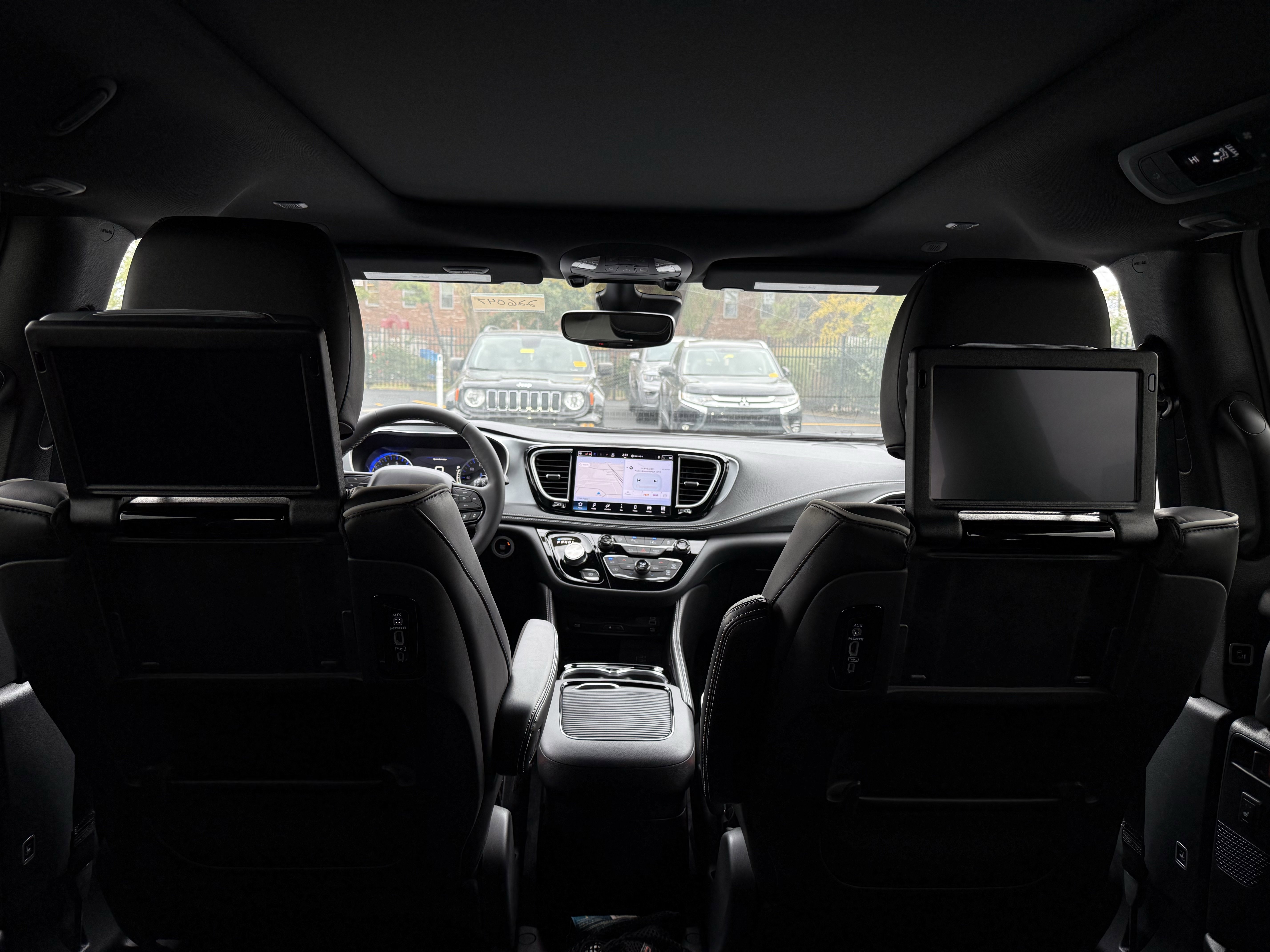 New 2026 Chrysler Pacifica Limited image 36