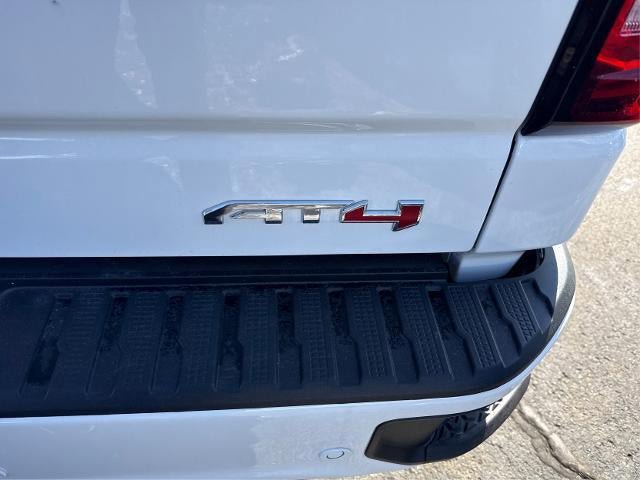 New 2026 GMC Sierra 1500 AT4 w/ Technology Package AWD/4WD image 10