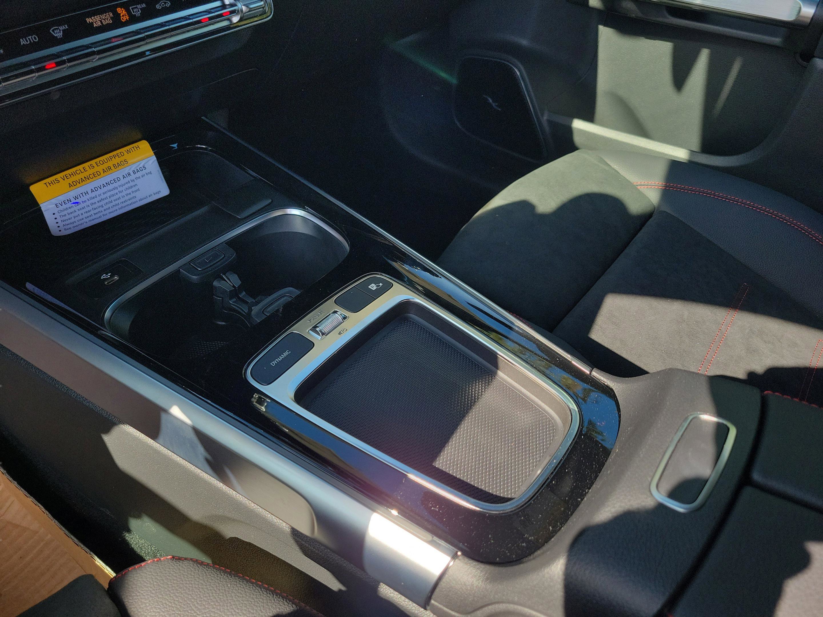 Certified 2026 Mercedes-Benz GLB 35 AMG 4MATIC image 20