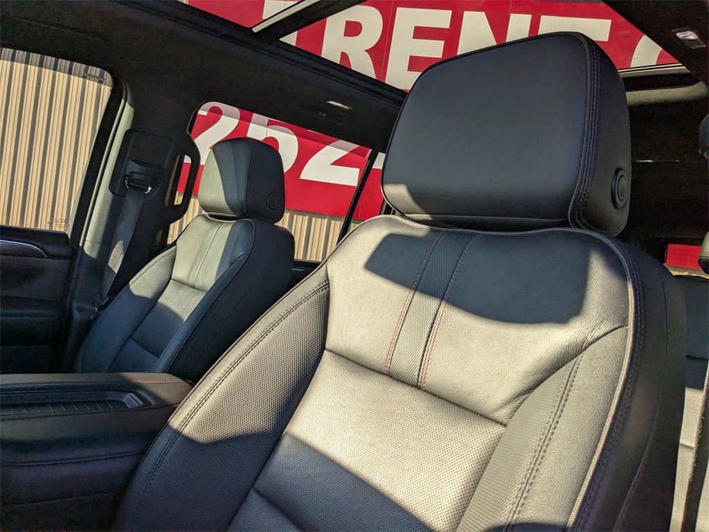 Certified 2023 Chevrolet Suburban RST w/ Luxury Package image 12