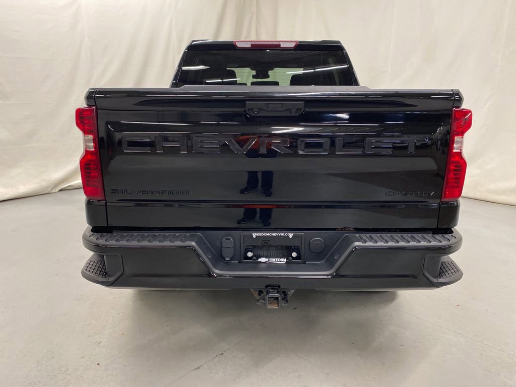 Used 2023 Chevrolet Silverado 1500 Custom image 7