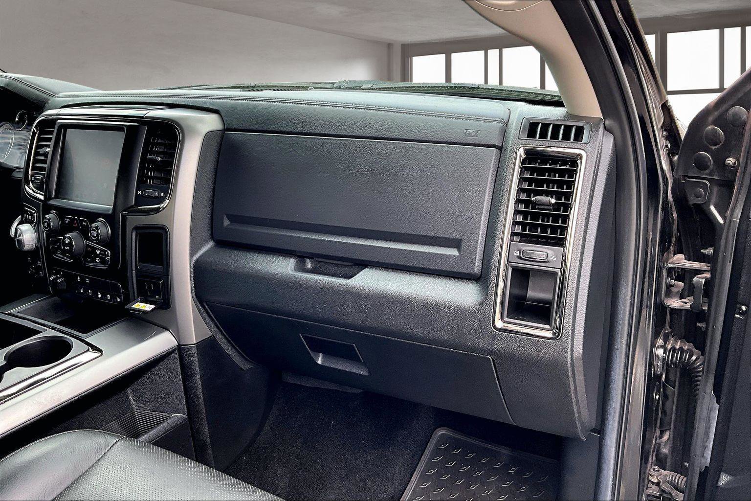 Used 2014 RAM 1500 Sport w/ Sport Premium Group image 18