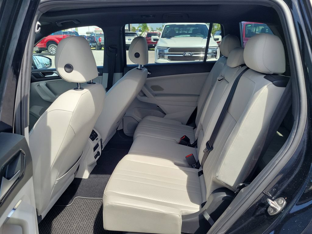 Used 2022 Volkswagen Tiguan SE R-Line FWD image 12