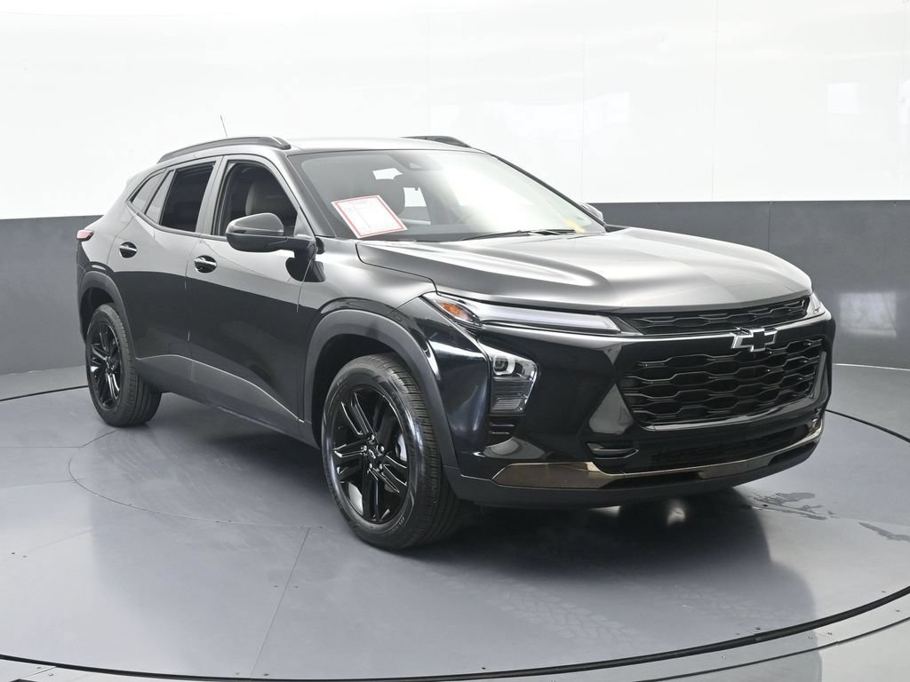 Used 2025 Chevrolet Trax ACTIV FWD image 9