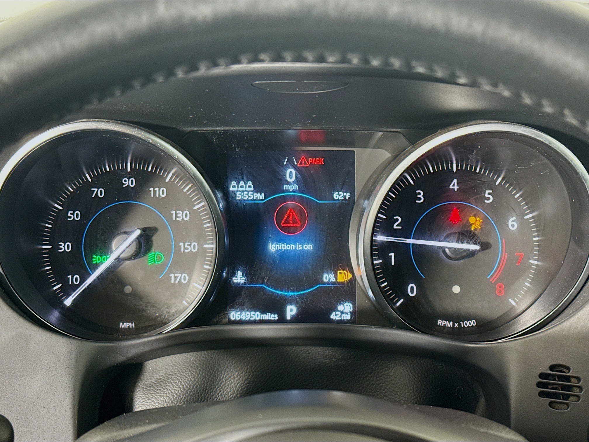 Used 2020 Jaguar F-PACE Premium image 16