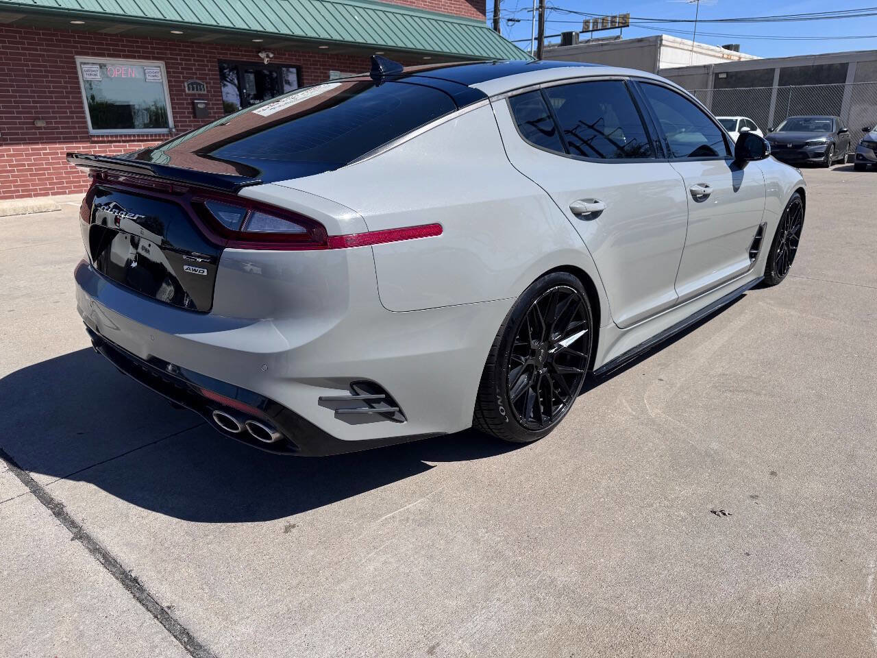 Used 2021 Kia Stinger GT image 11