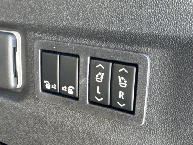 New 2026 Chevrolet Suburban High Country AWD/4WD image 15
